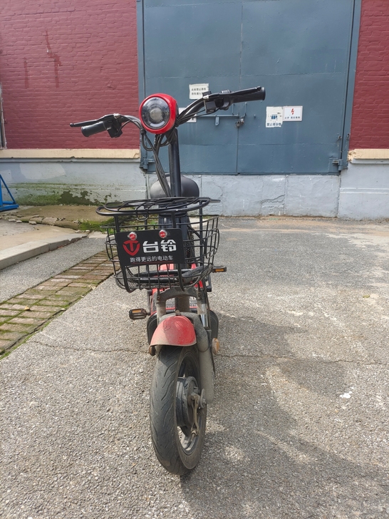 台铃锂电池车36v12a   因换新车出售...
