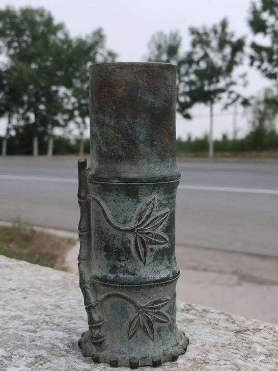 济南老城区拆迁收到铜制竹接笔筒，全品包老，...