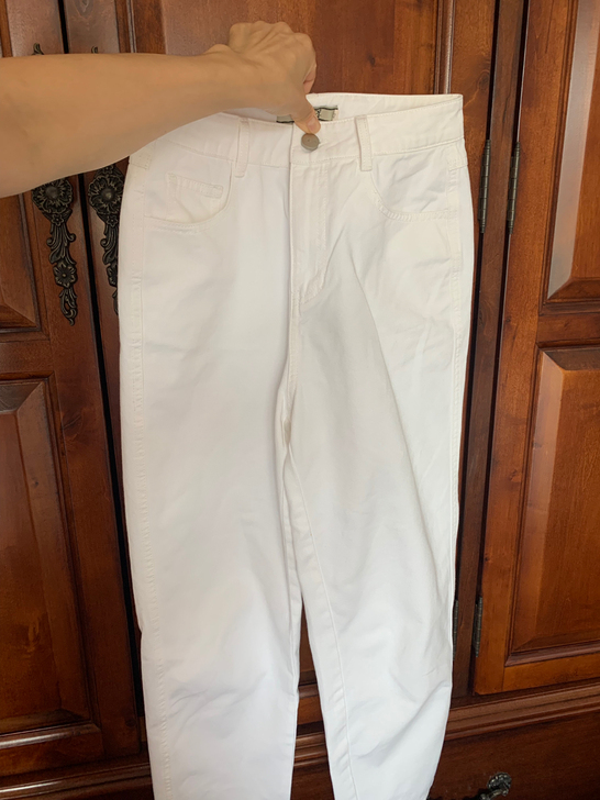 Mn.Bf白色9分牛仔裤几乎全新