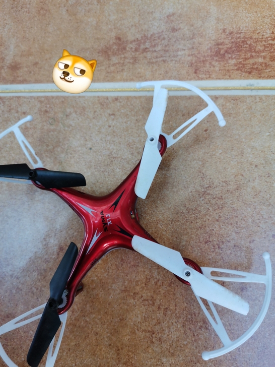 品牌型号 SYMA无人机，遥控，8-9成新...