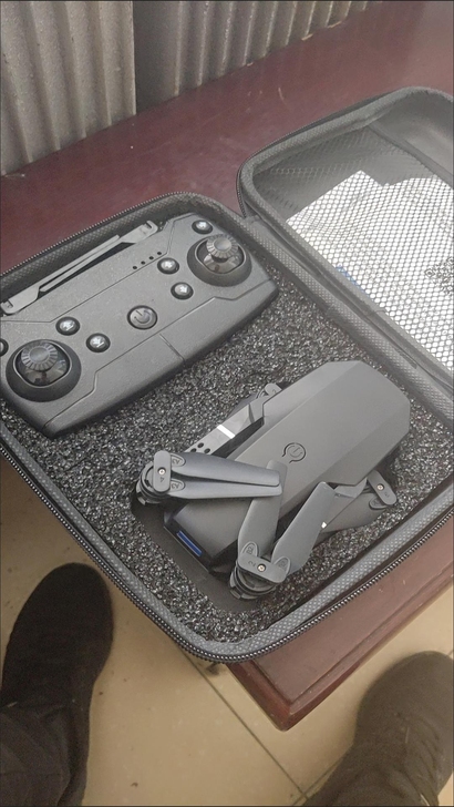 大疆级无人机，个人闲置便捷折叠航拍无人机，...