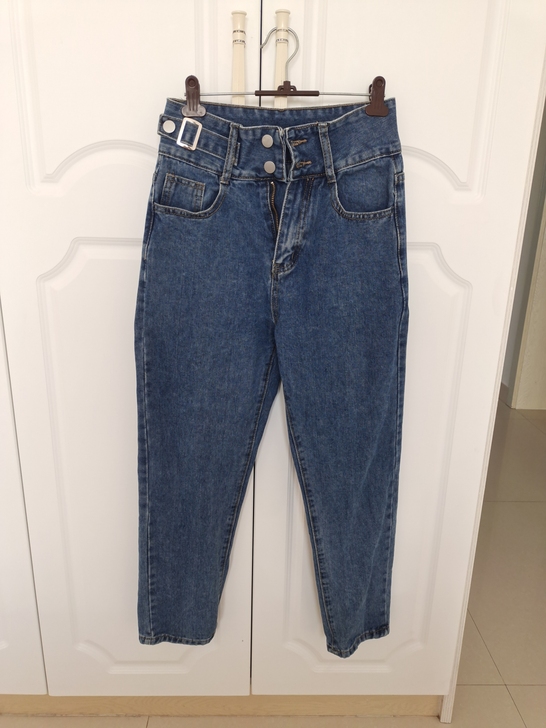 S码牛仔裤女,长裤,穿到95斤左右,售出不...