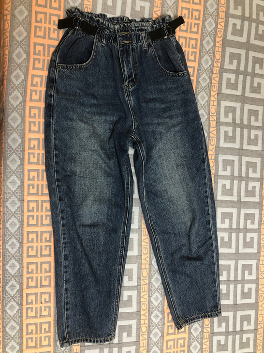 牛仔裤 L号九成新有喜欢的可以入手