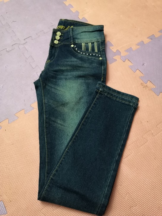 高腰小脚显瘦百搭牛仔裤女