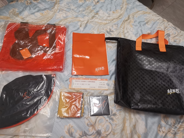 TFBOYS七周年日光旅行限定礼全套大礼包