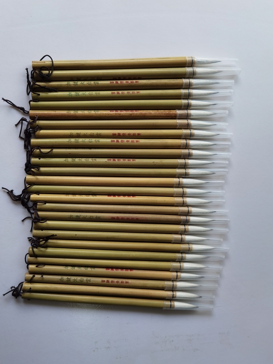 毛笔特价库存太多处理、大中小白云毛笔、10...