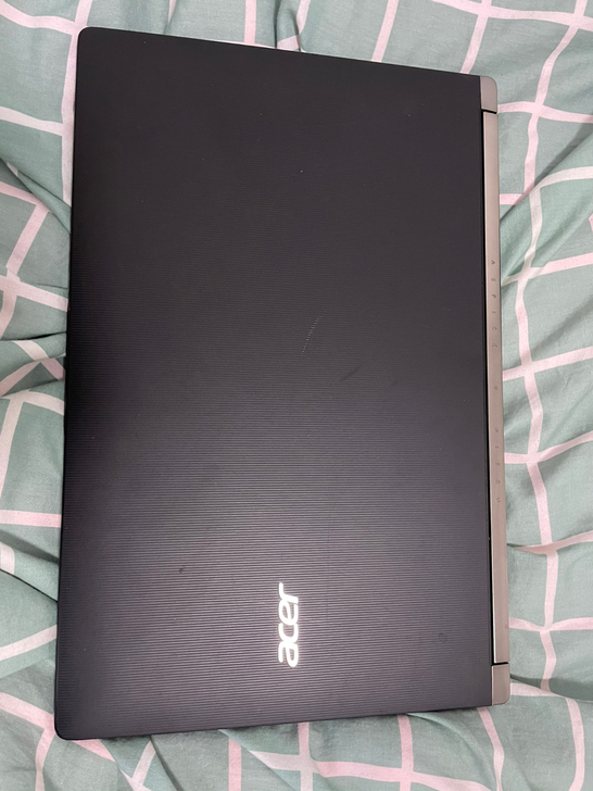 宏碁暗影骑士 VN7-591 游戏本