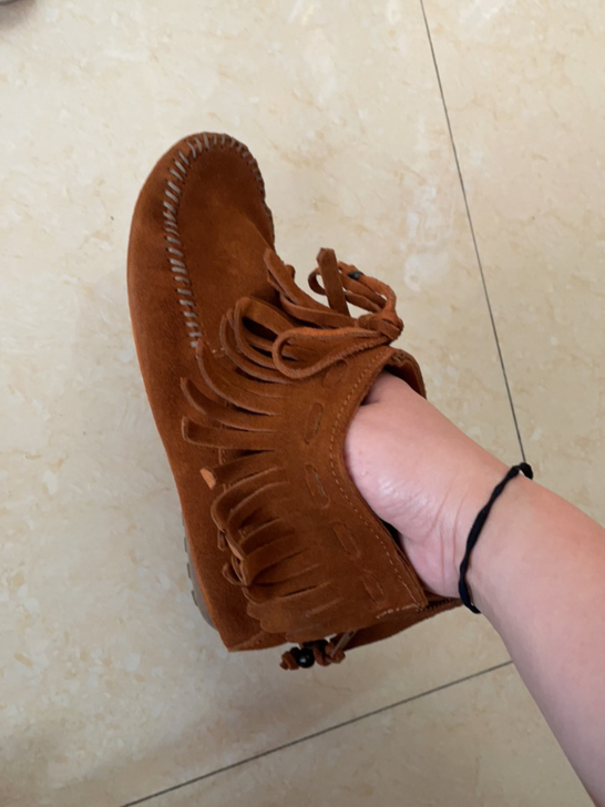 唐卡豆豆鞋，翻毛皮，只穿过一两次，短靴，豆...