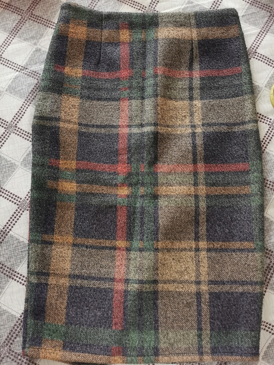 格子一步裙裹身裙，颜色如图。M码 160左...