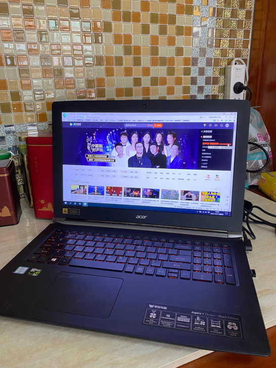 宏基暗影骑士VN7 592G i5-630...