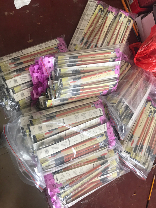 大白云毛笔10只包邮厂家直接销售。价格合理...