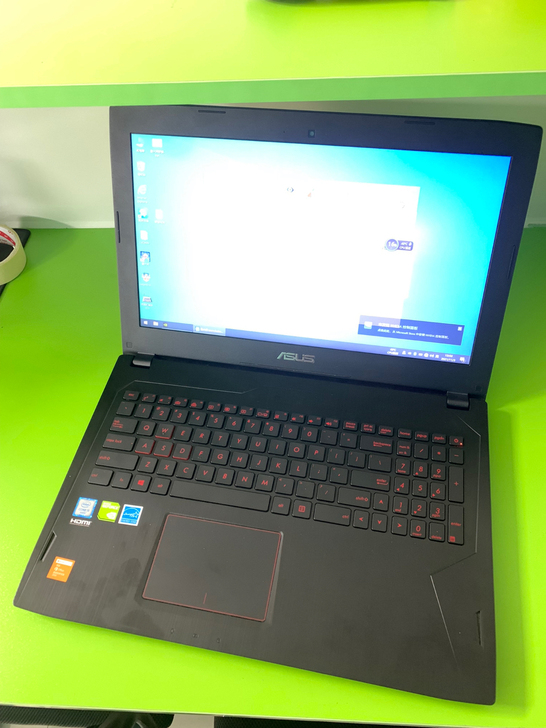 华硕飞行堡垒Fx60游戏本GTX1060吃鸡