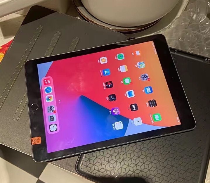iPad2019，新款iPad7代WIFI...