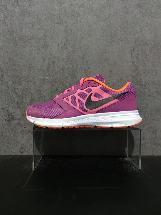 二手正品37.5码耐克Nike网面透气休闲...