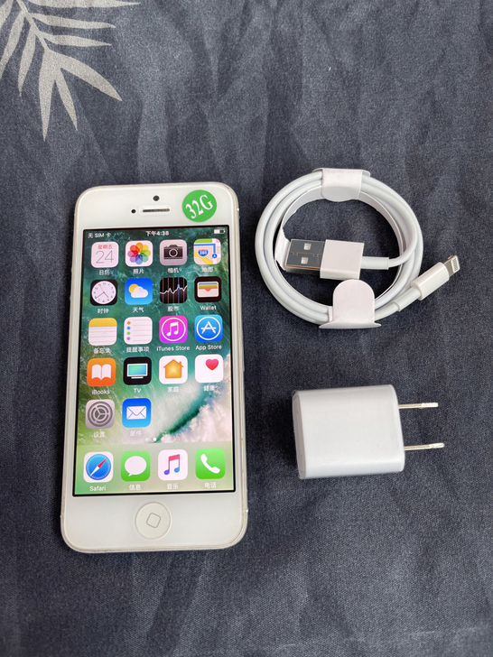 二手苹果iPhone 5  5s 内存32...