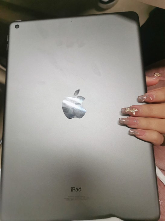 ipad 2021 64G深灰色 激活一周...
