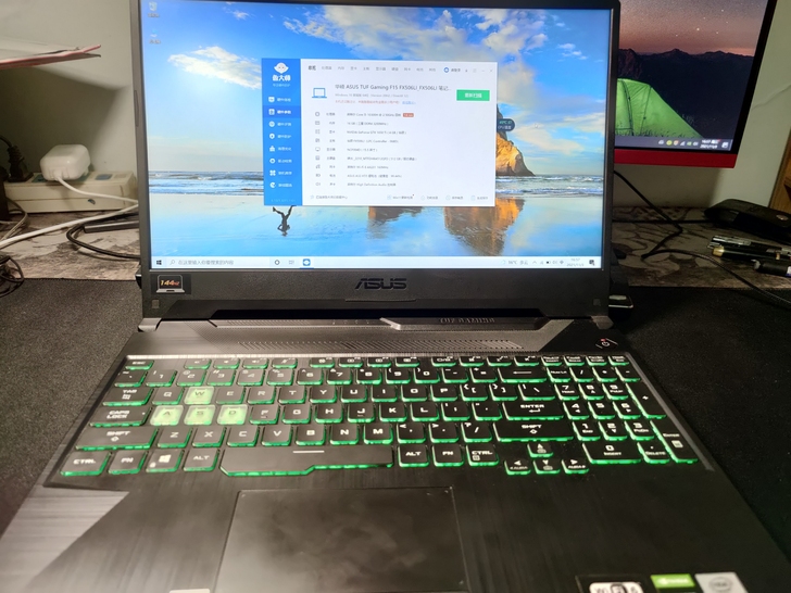 9.9新华硕飞行堡垒8，i5-10300h...
