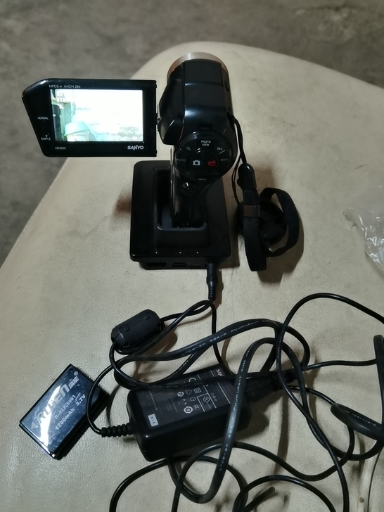 三洋Xacti HD2000手持DV