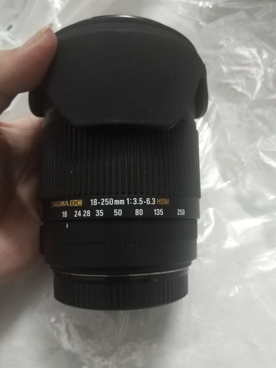适马18-250佳能口大变焦自动对焦防抖镜...