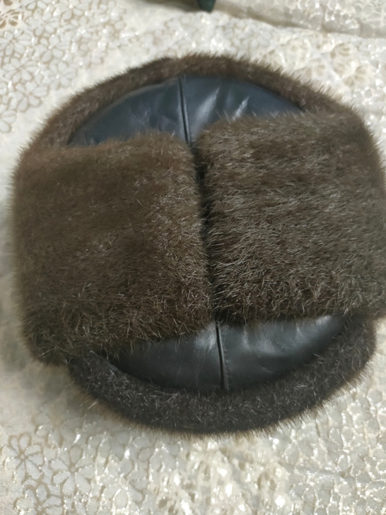 出售海狮皮帽，老式水獭雷锋帽  ，皮质 做...