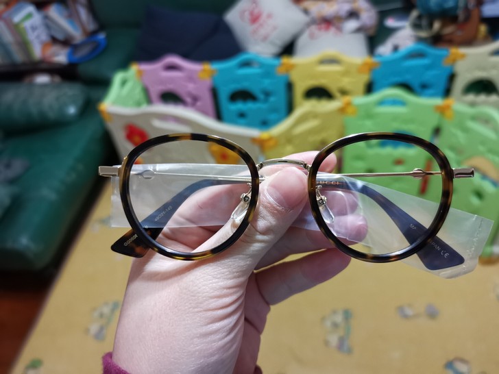 正品，买来发现自己脸型真的不适合。图片上的...