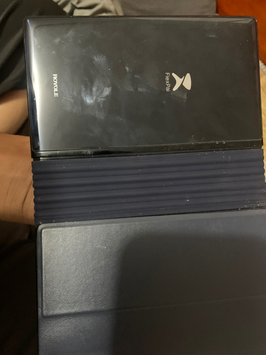 柔宇1代单手机折叠手机