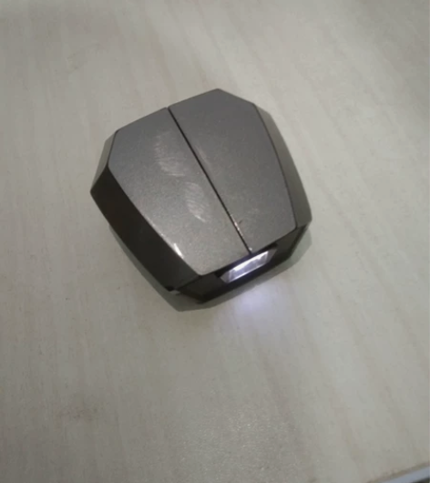 诺必行双开门耳机，具体型号未知，自用一年无...