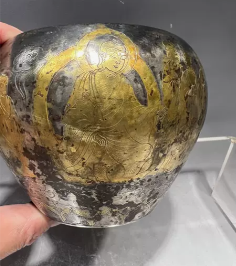旧藏，佛钵工艺精湛局部鎏金 感兴趣的话点“...