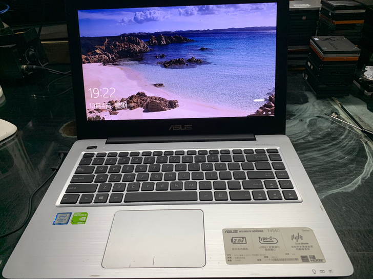 华硕 x456 笔记本