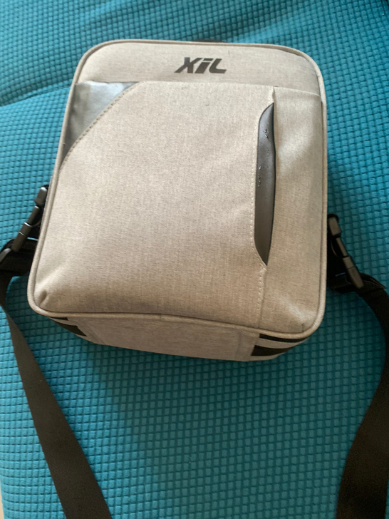 XIL193POR无人机使用一年，双电3套...