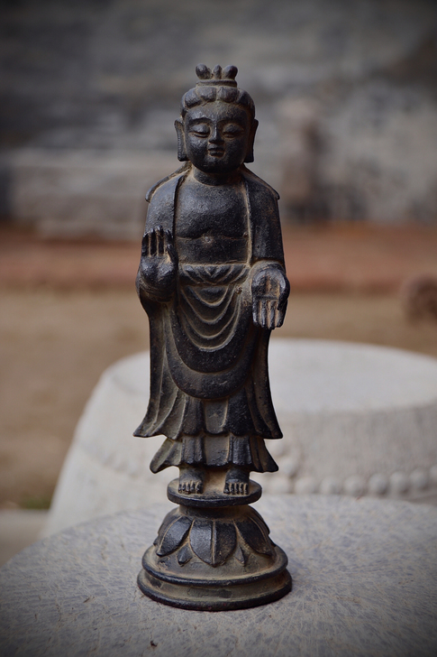 唐代释伽牟尼铜佛