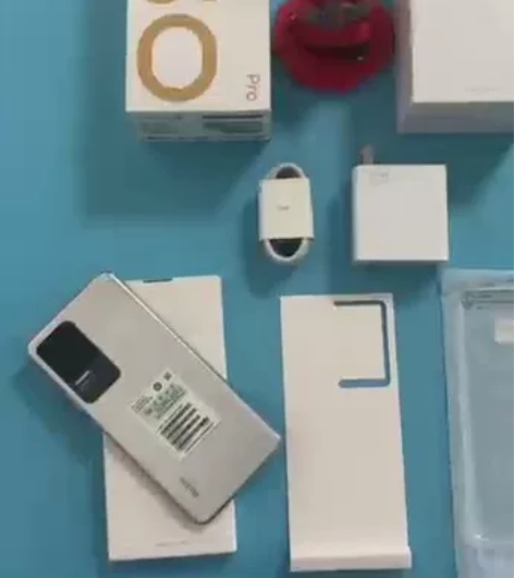 Redmi K50 Pro 天玑9000年...