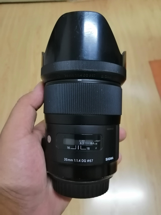 适马35-1.4ART镜头佳能口。功能完好...