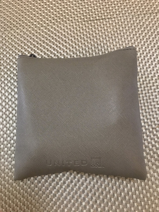 美联航订制PU皮洗漱包化妆包零钱包