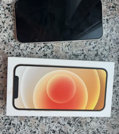 苹果12 128的 前几天骑电瓶车摔了 便...