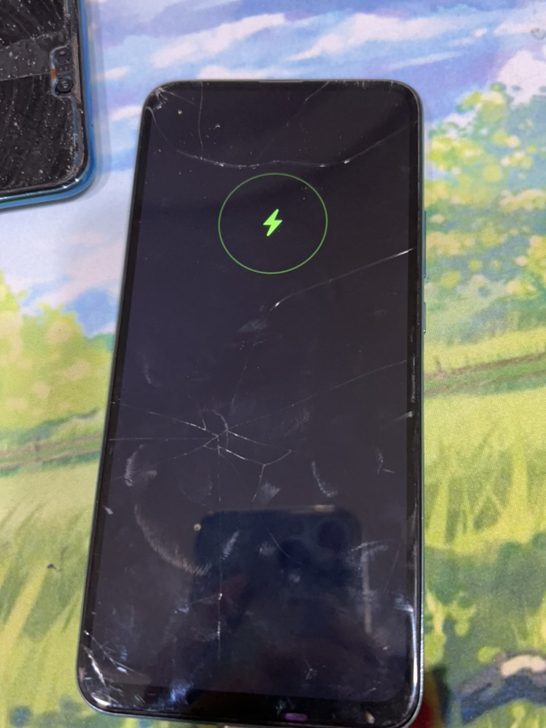 华为畅享10p 开机屏幕坏  机器无拆修。...