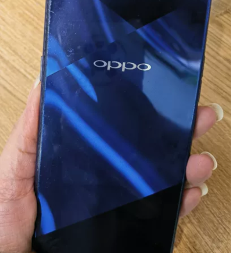 弟弟换新机   下来的oppoA5手机  ...