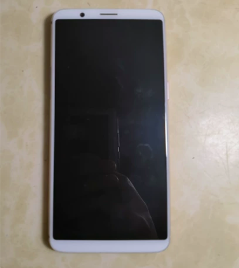 出一台OPPO R11S，成色好原装屏幕不...