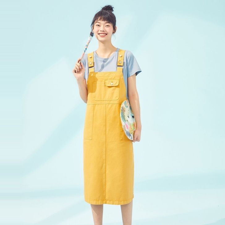 美特斯邦威姜黄色牛仔背带裙，夏秋都可穿，l...