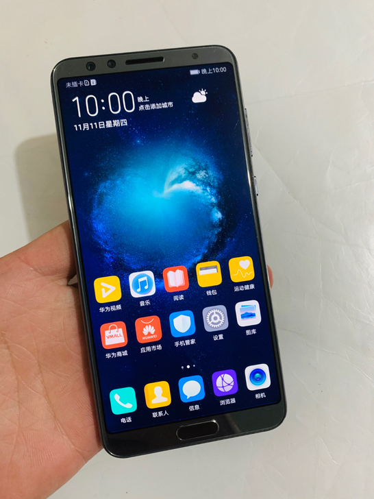 华为nova2S  4+64G 出售台换过...