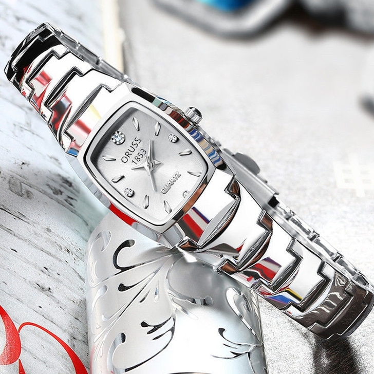 店铺升级，处理90块新款时尚女士手表，瑞士...