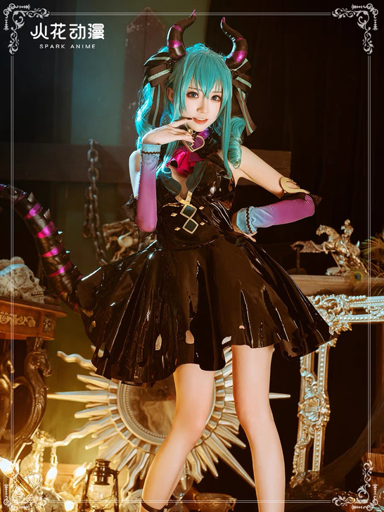 火花动漫初音未来cos服初音小恶魔