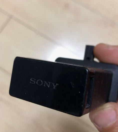 索尼手机原装充电器EP880头 感兴趣的话...