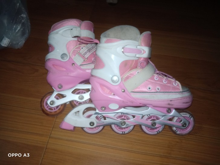 滑轮鞋免费送护漆36～38码可穿