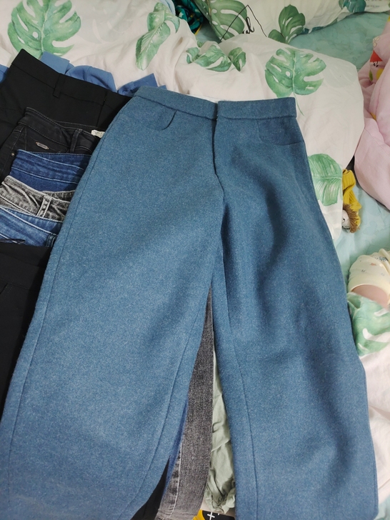 全新莫兰迪色直筒裤