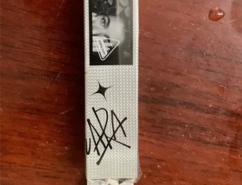 piara佩冉睫毛膏02摩卡棕 买错颜色了...