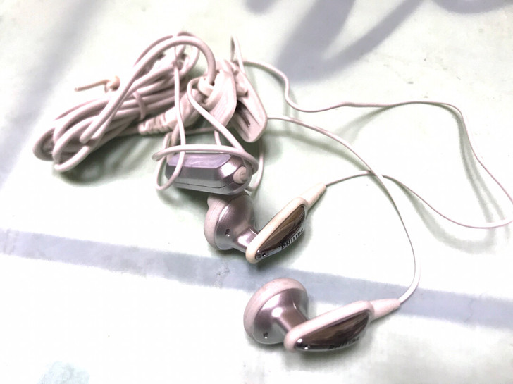 飞利浦绝版耳机，十几几年前的猪嘴耳机，飞利...