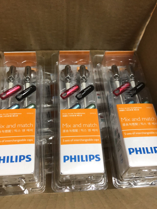 飞利浦耳机。型号。SHE2610。实体店库...