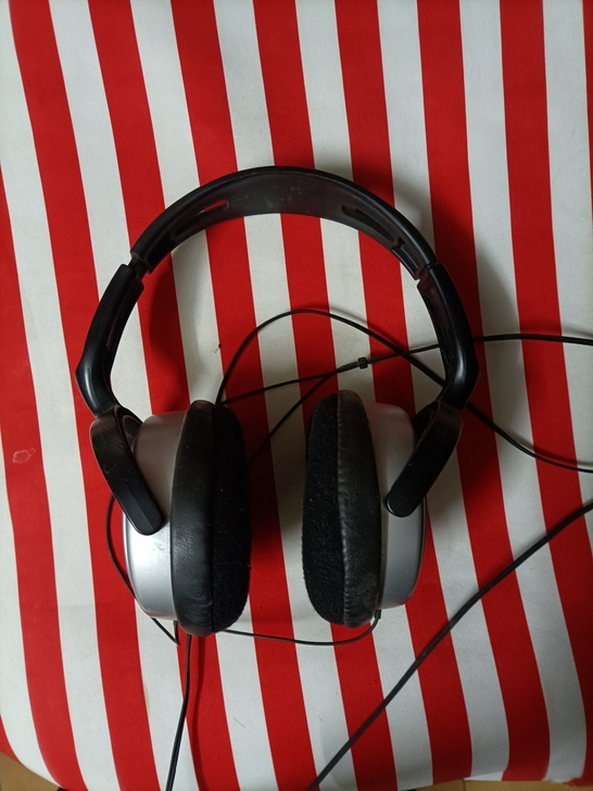 飞利浦头带式耳机，声音明朗清理