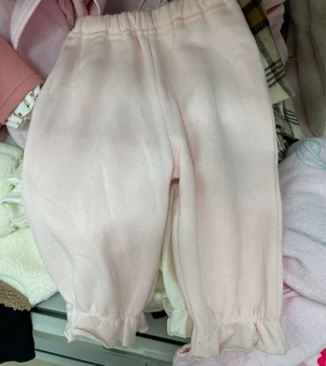 日单加绒裤子70码，9.9岁一条不包邮，满...